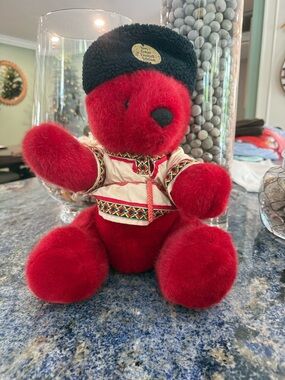 Dakin Vintage 1990 Bearstroika Jointed Red Gold Limited Edition Badge